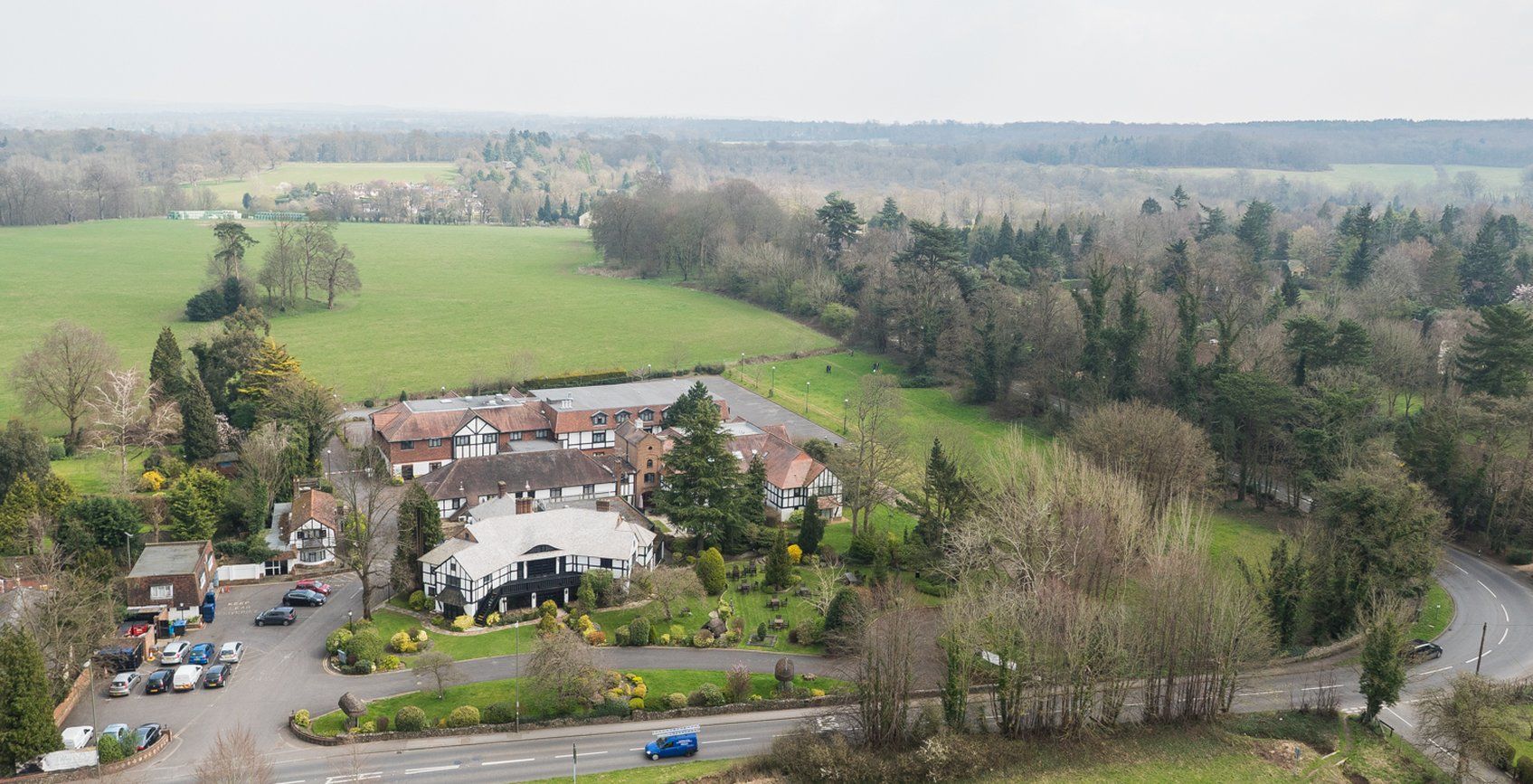 Thatchers East Horsley Exterior photo